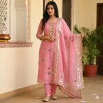 Kota Doriya Lace Gotta Suit